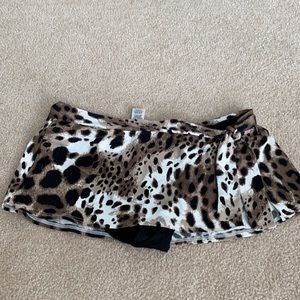 Tommy Bahama women’s skirted bikini bottom w/ tie